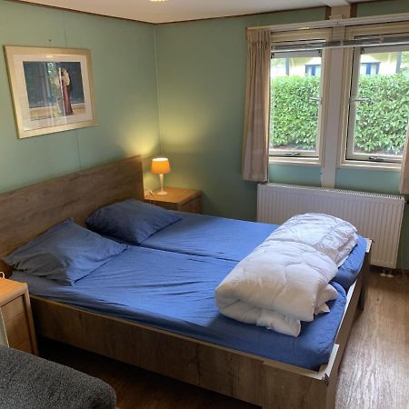 Sfeervolle Chalet Met Terras, H14 De Veldkamp, Epe, Voor 4 Personen Villa Kültér fotó