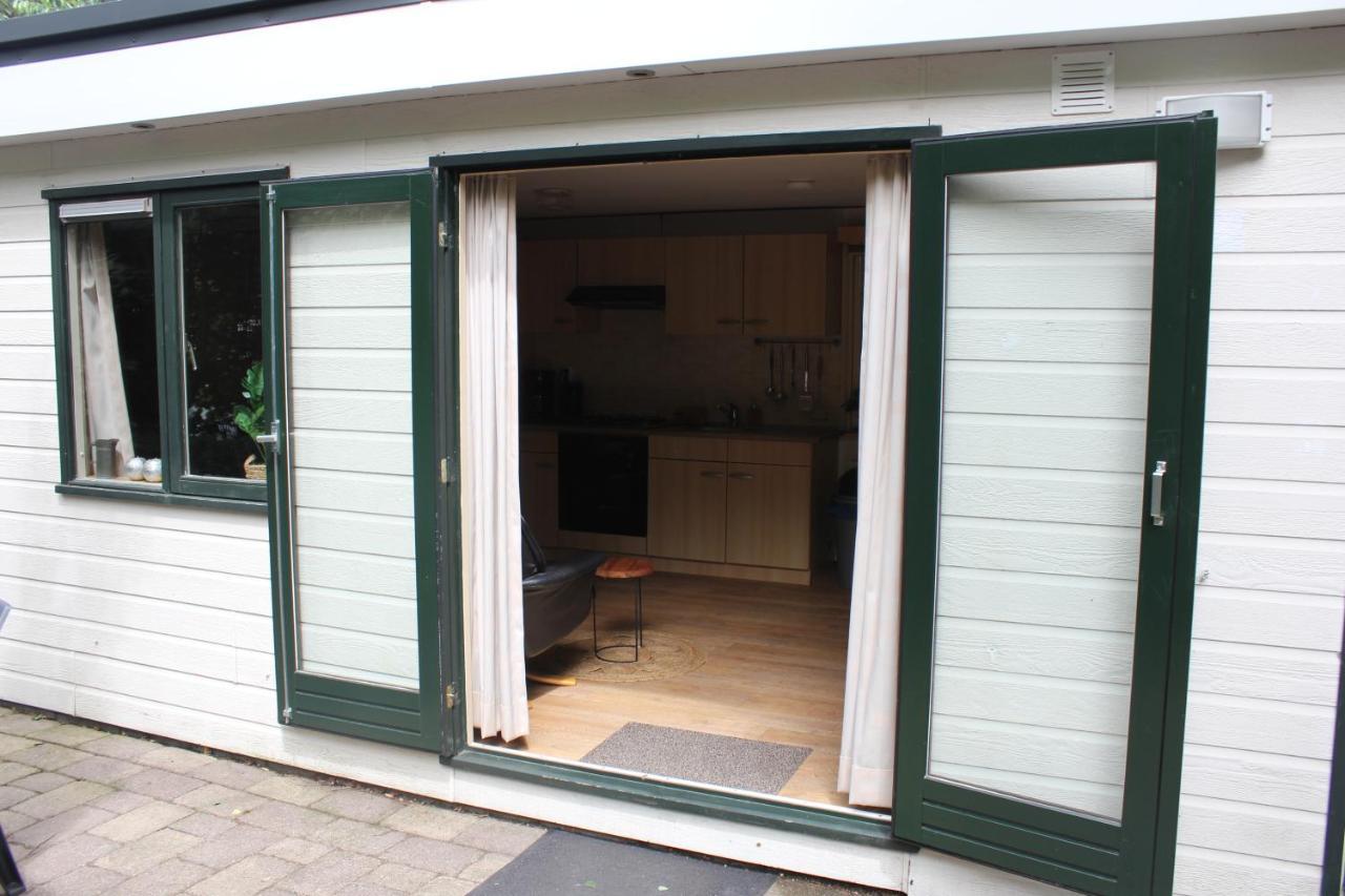 Sfeervolle Chalet Met Terras, H14 De Veldkamp, Epe, Voor 4 Personen Villa Kültér fotó